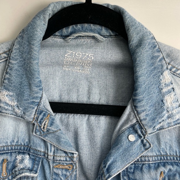 Zara | Trendy Denim Jacket - Picture 4 of 4